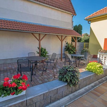 Pension Čížek Mikulov Bagian luar foto