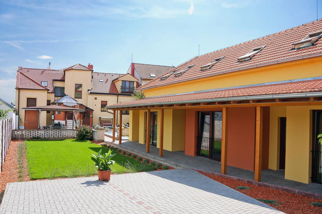 Pension Čížek Mikulov Bagian luar foto
